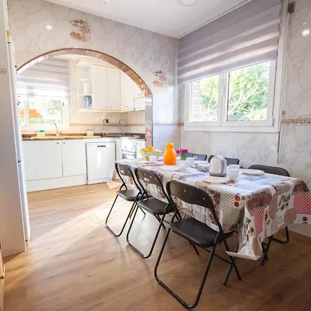 빌라 Catalunya Casas Stunning With Private Pool 33 Km To Barcelona Senmanat